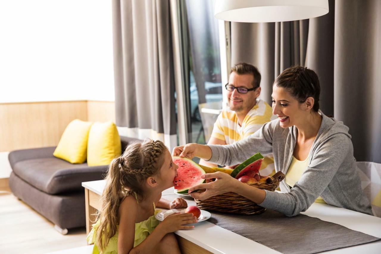 Barack Thermal & Natura Apartments Tiszakécske المظهر الخارجي الصورة